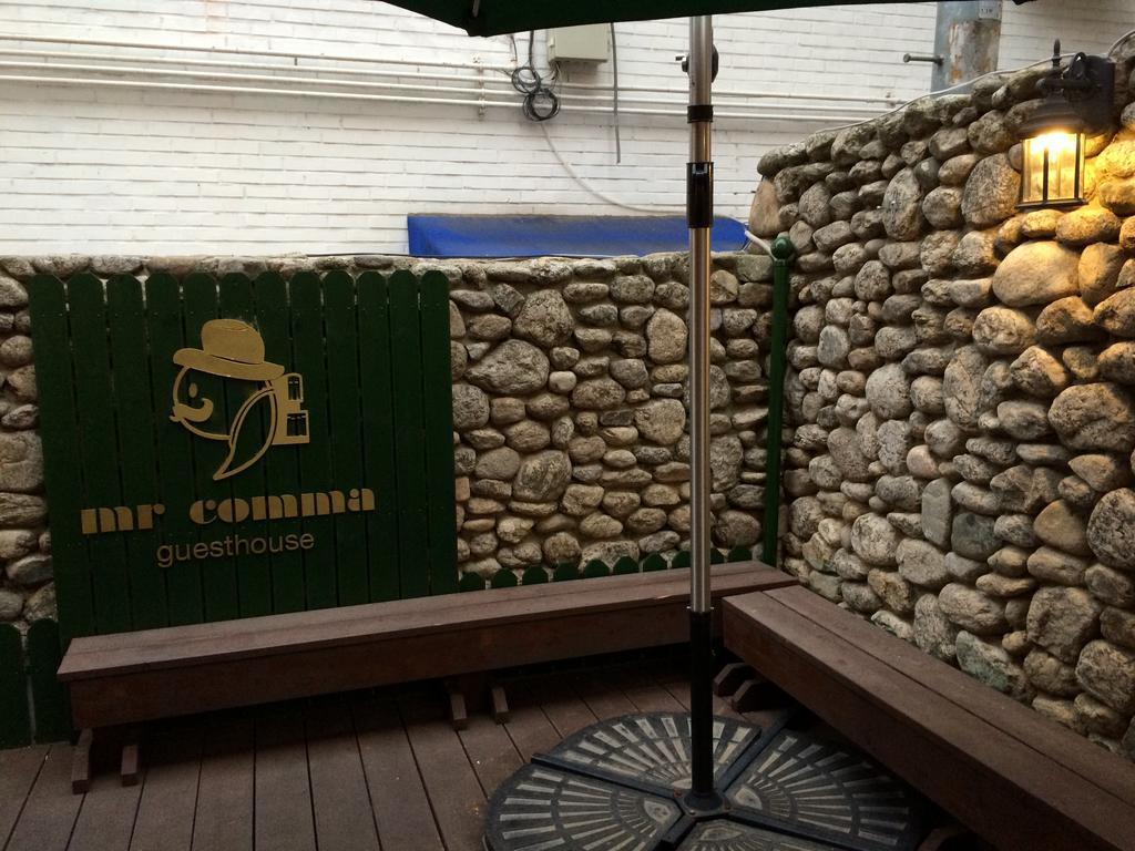 Mr. Comma Guesthouse Seoul Bagian luar foto