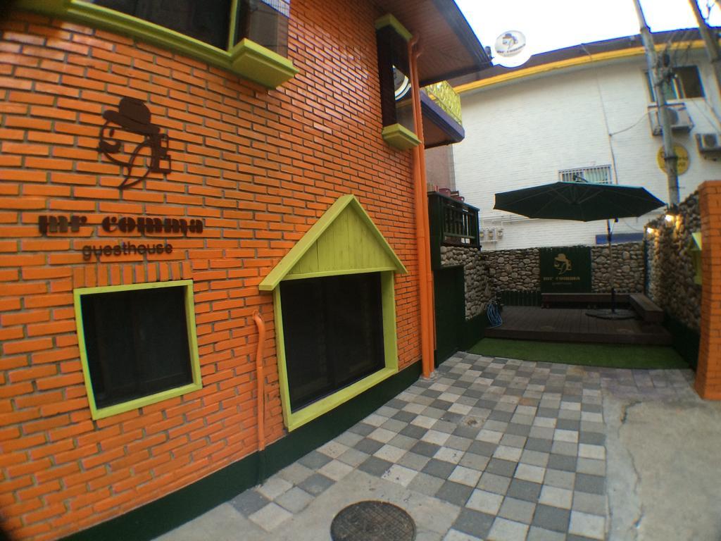 Mr. Comma Guesthouse Seoul Bagian luar foto