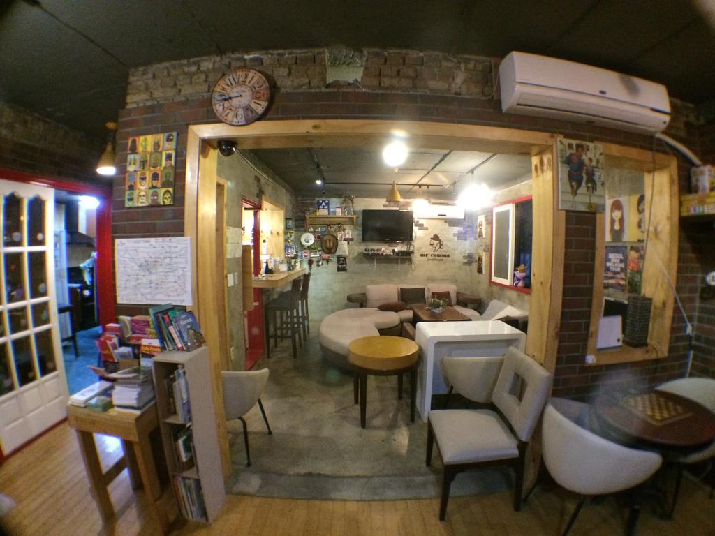 Mr. Comma Guesthouse Seoul Bagian luar foto