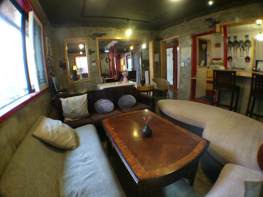 Mr. Comma Guesthouse Seoul Bagian luar foto