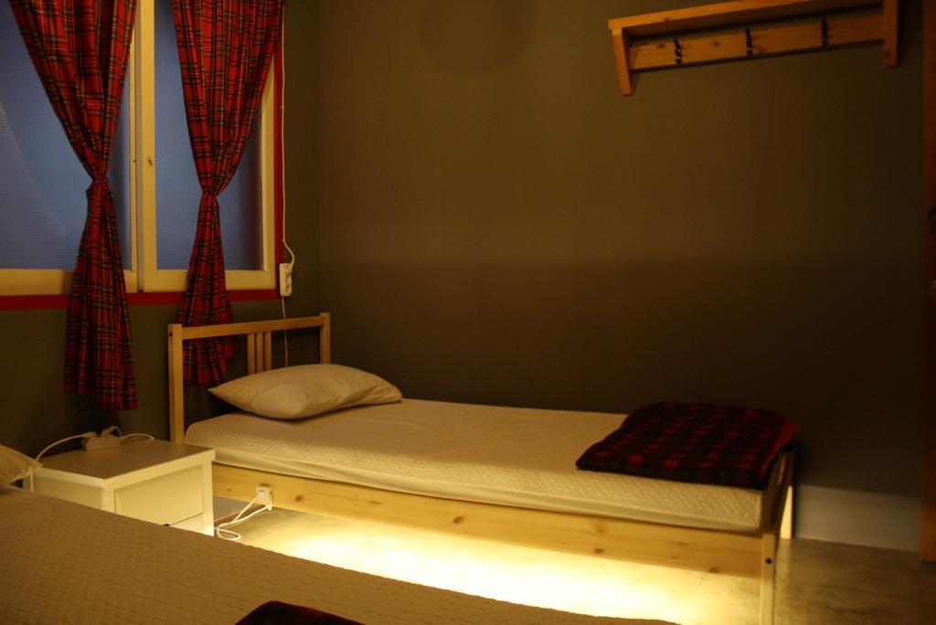Mr. Comma Guesthouse Seoul Bagian luar foto
