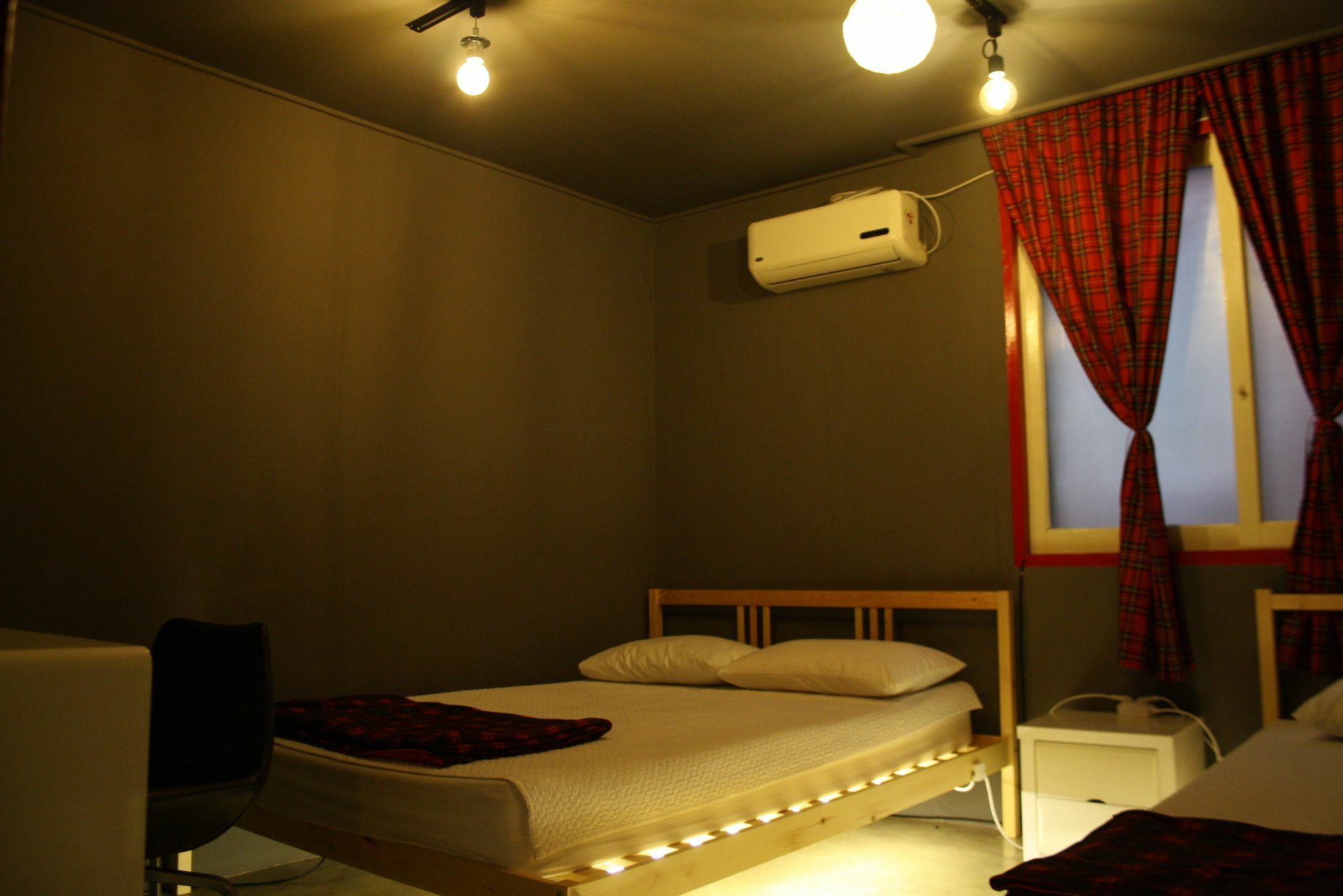 Mr. Comma Guesthouse Seoul Bagian luar foto