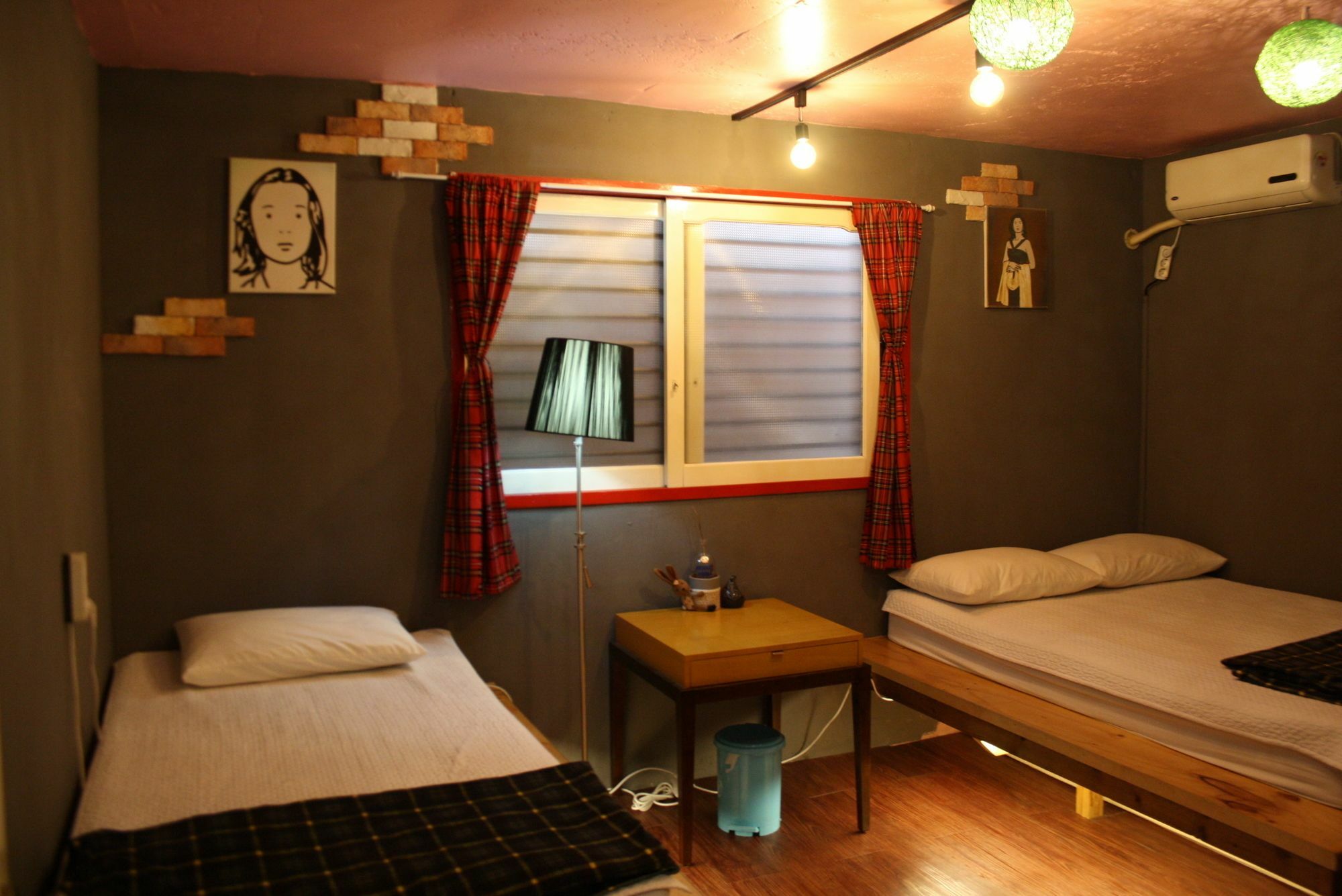 Mr. Comma Guesthouse Seoul Bagian luar foto